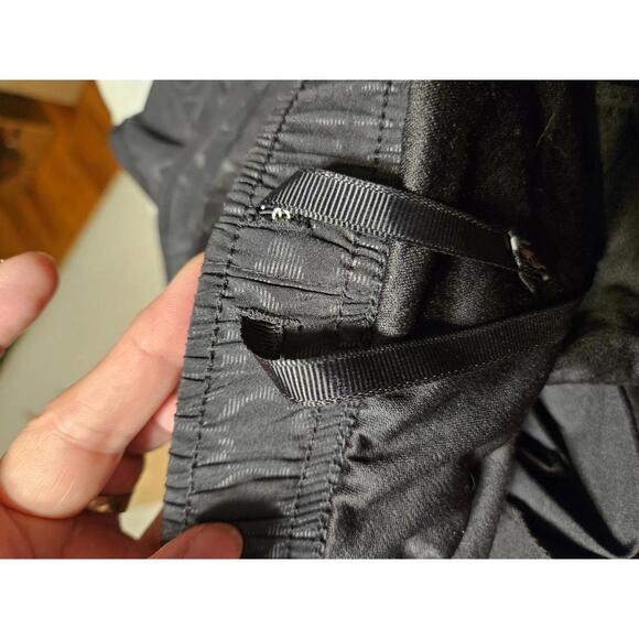 Calvin Klein Running shorts - Picture 7 of 9